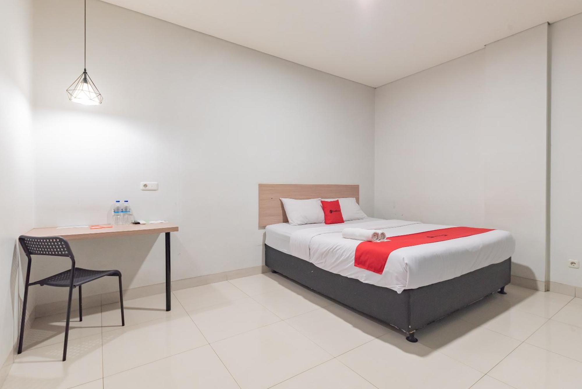 Hotel RedDoorz @ Malabar Street Bandung Exterior foto